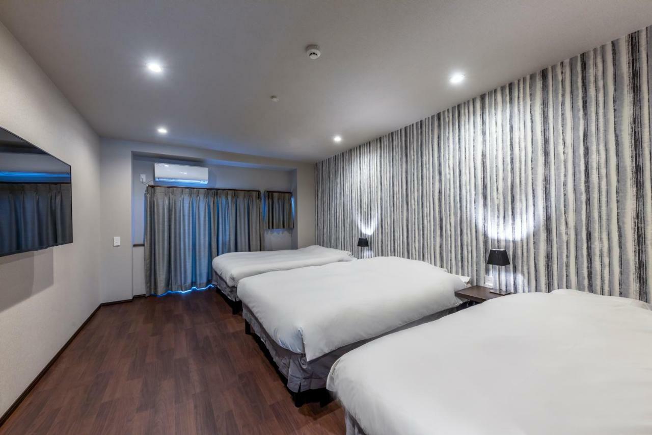 Kyoto Takatsuji Rose Heights Hotel Exterior photo
